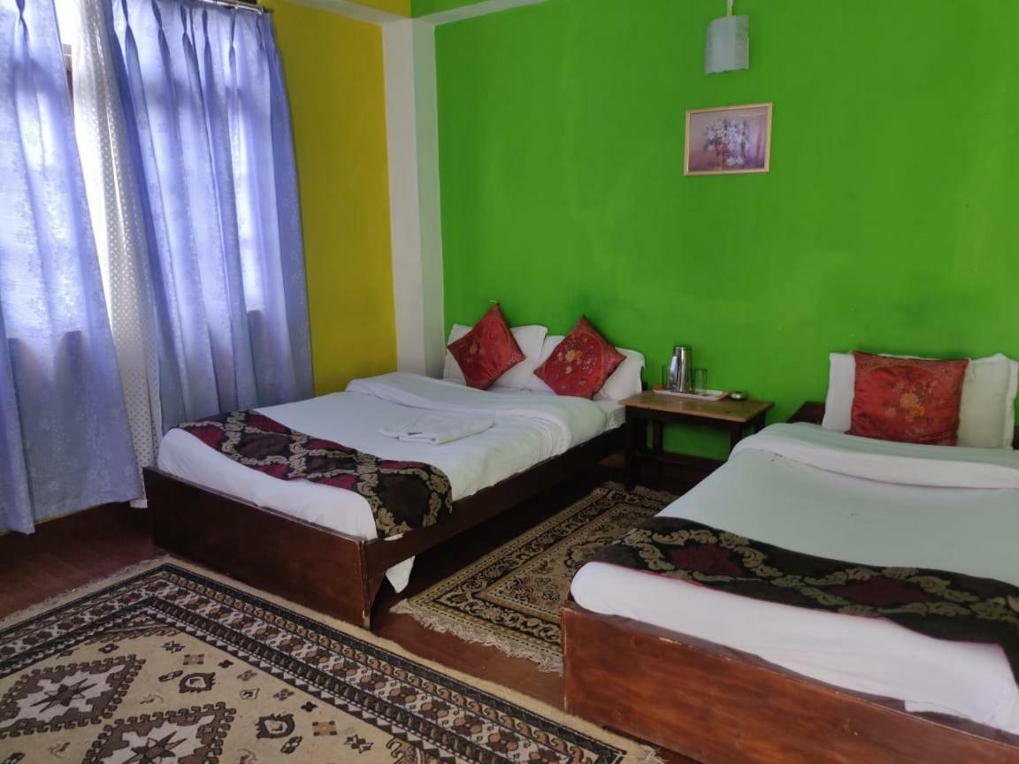 Golden Fish Hotel, Lachung Dış mekan fotoğraf